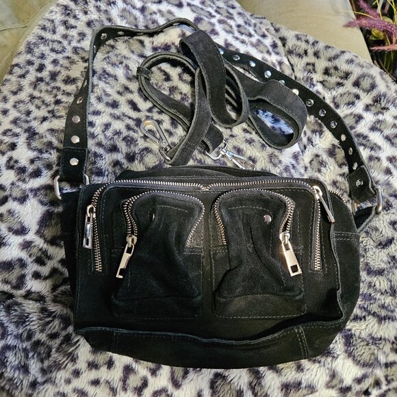 Núnoo | Ellie Black Suede Crossbody Bag - Picture 3 of 12